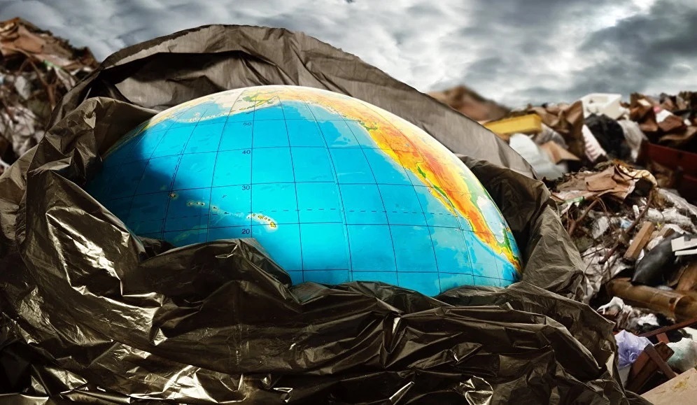 Горячая линия по вопросу пластикового загрязнения планеты 