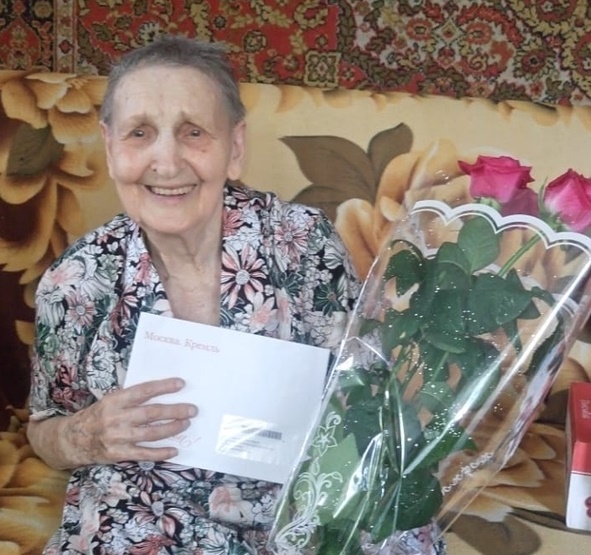 Ветеран из Усть-Лабинска получила поздравление с юбилеем из Кремля