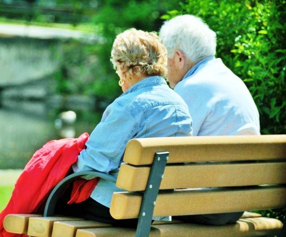 О мерах социальной поддержки лиц, достигших возраста 60 и 55 лет 