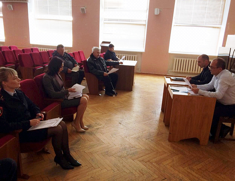 В Усть-Лабинске прошло заседание комиссии по обеспечению безопасности дорожного движения на территории города