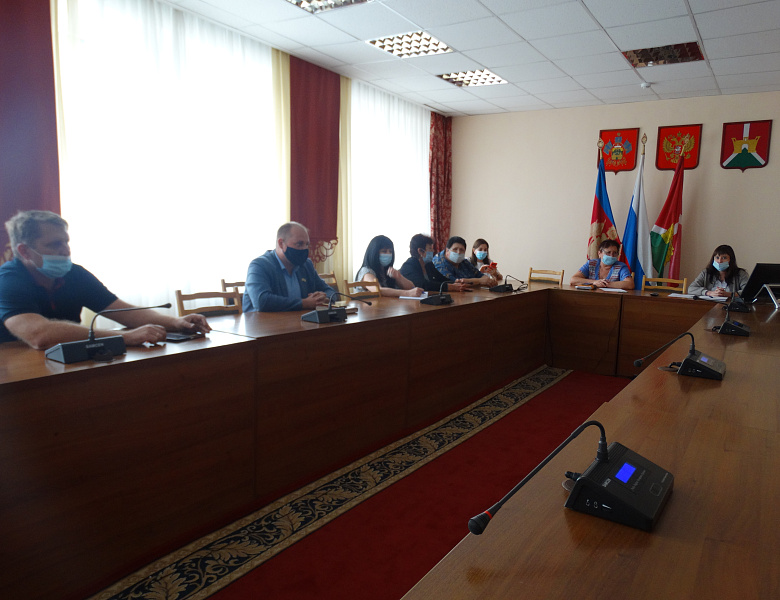 Заседание комиссии по профилактике правонарушений прошло в администрации города Усть-Лабинска