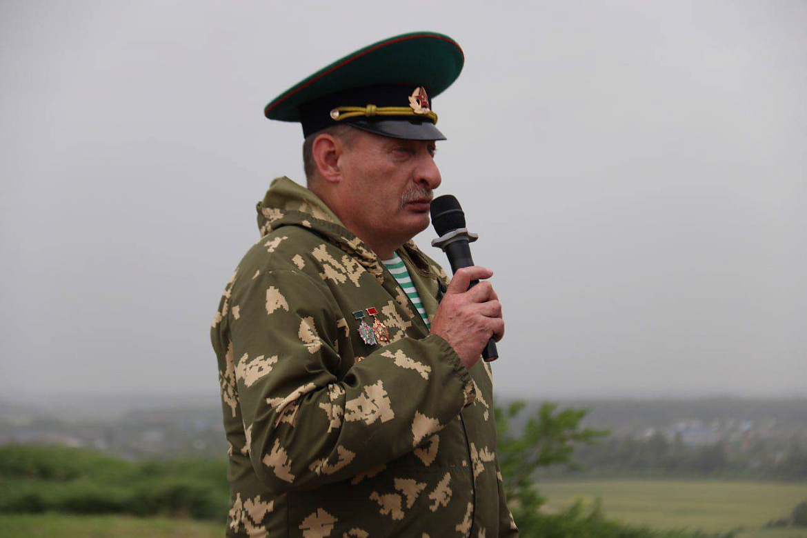 День пограничных войск встретили у мемориала воинам-пограничникам в Усть-Лабинске.
