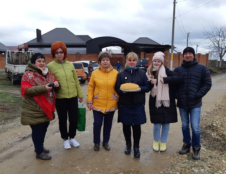 Жители Усть-Лабинска организовали и отметили праздник Масленицы