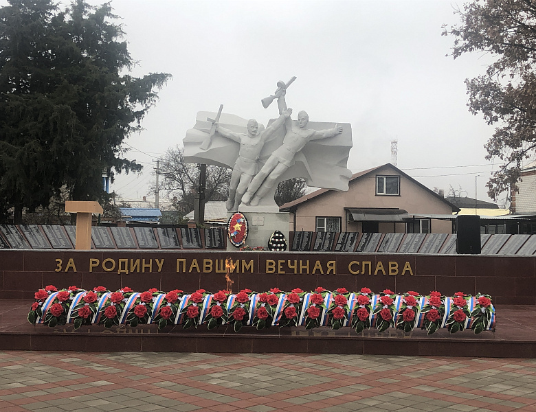 Отреставрирован памятник землякам, погибшим в годы гражданской и Великой Отечественной войн