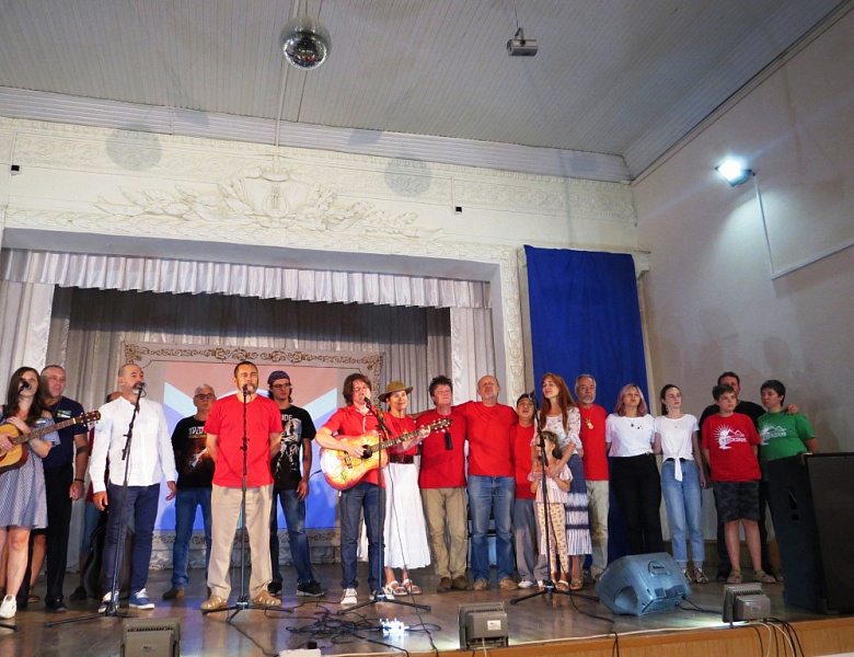 В Усть-Лабинске прошли фестивали бардов и гитаристов