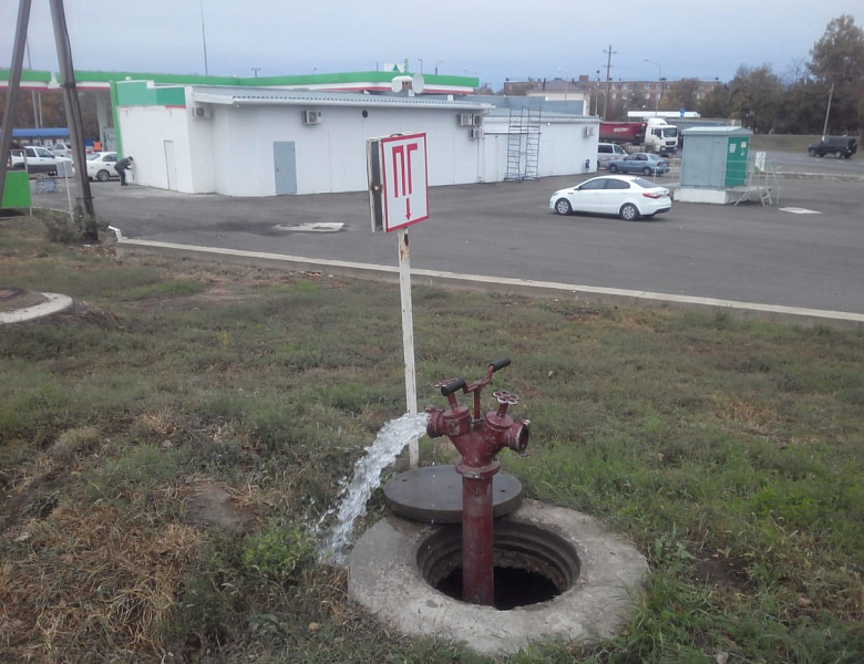 В Усть-Лабинске прошла проверка пожарных гидрантов