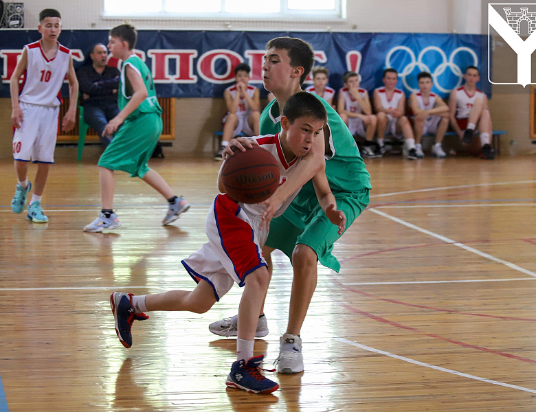 Второй день краевых соревнования по баскетболу