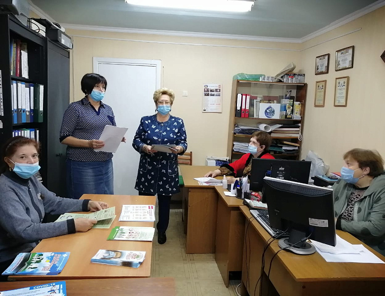 Совет ветеранов принял участие в беседе по профилактике гриппа и короновирусной инфекции