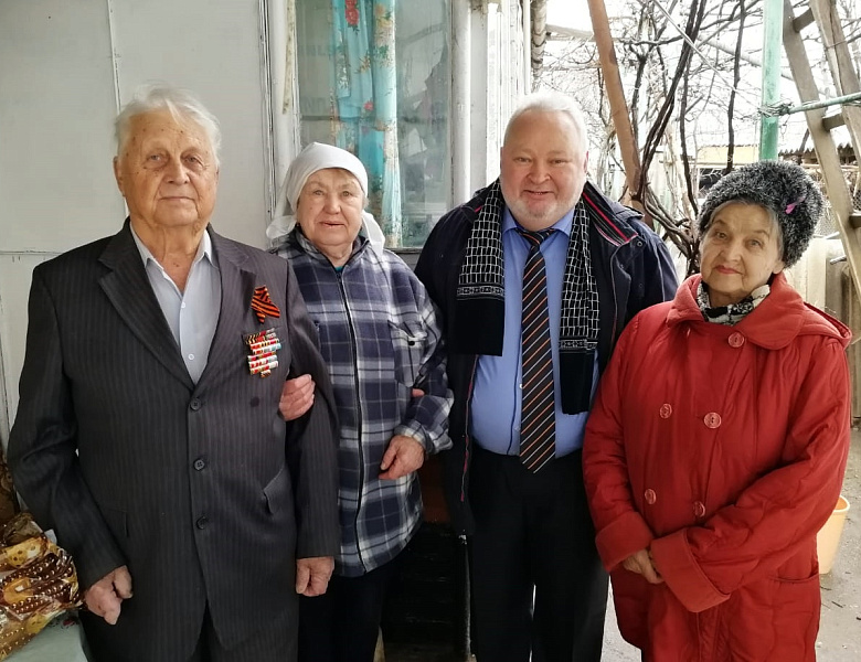 В Усть-Лабинске ветеранов поздравили с наступившим новым 2020 годом