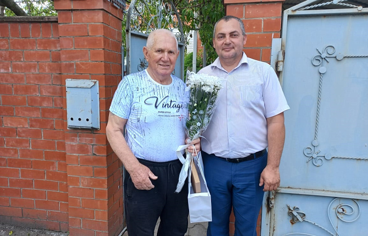 Почетный житель города - Виталий Петрович Иванов отпраздновал свой день рождения